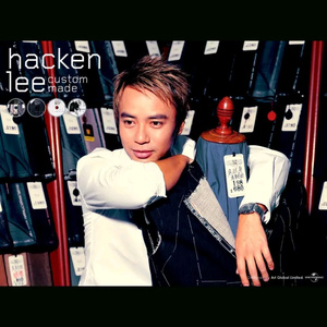 白洁公交车被挺进体内H视频
